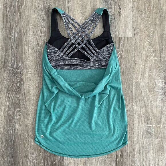 Lululemon Wild Tank with Built in Bra - Size: 4 - Picture 10 of 11